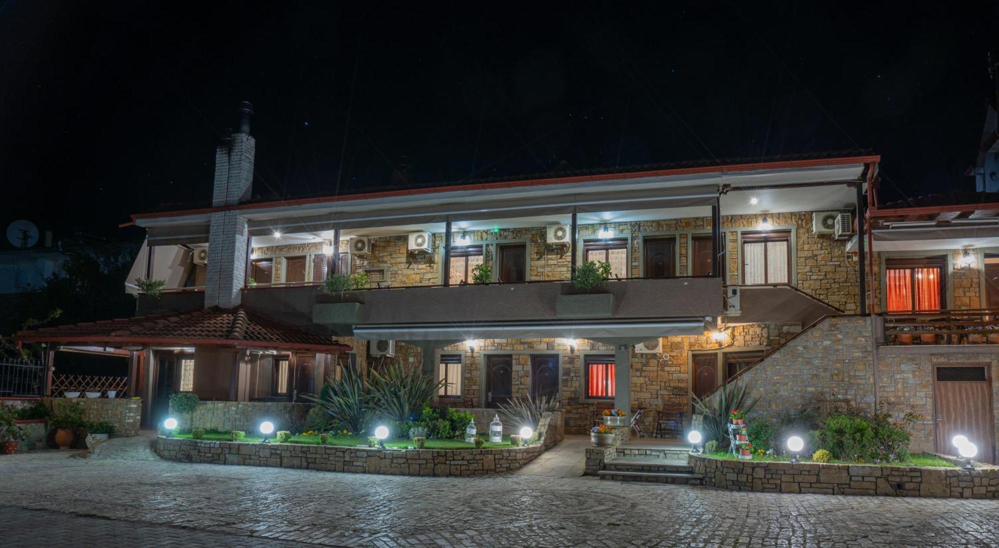 Kallinikos Guesthouse Loutraki  Ngoại thất bức ảnh