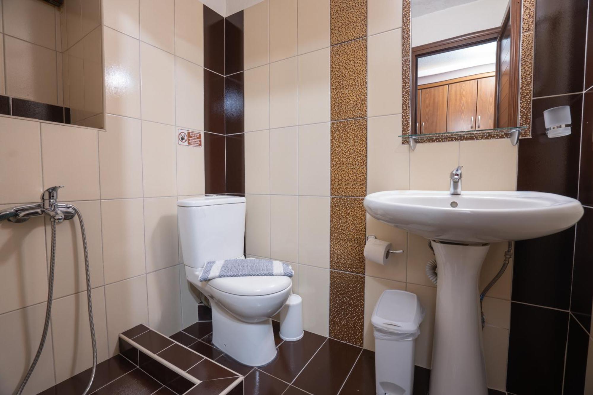 Kallinikos Guesthouse Loutraki  Ngoại thất bức ảnh