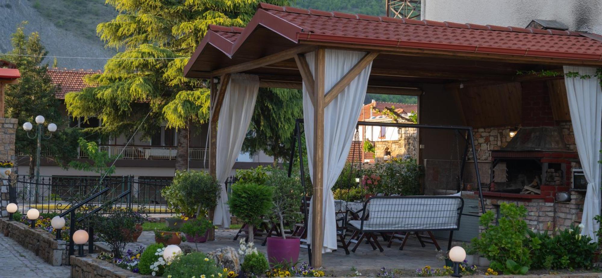 Kallinikos Guesthouse Loutraki  Ngoại thất bức ảnh